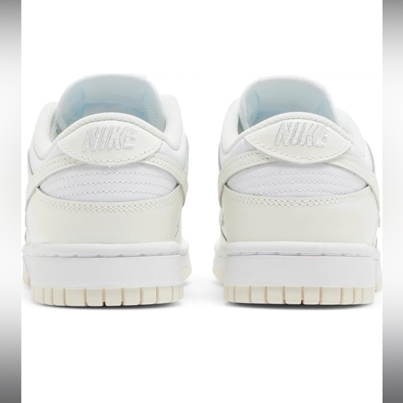 NEW IN ORIGINAL BOX Nike Women's Dunk Low in 'White Sail' in size 6.5 - Picture 4 of 12